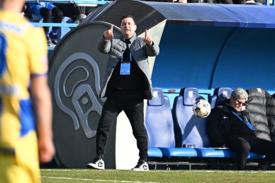 Jucătorul ”Generației de Aur” i-a dat replica lui Ianis Zicu: ”Știi care e problema?”