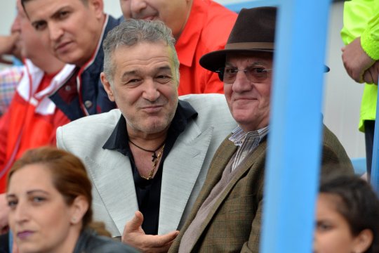 Mitică Dragomir și Gigi Becali, dialog năucitor în direct după ce FCSB a ratat play-off-ul: ”Cine reușește în România e înjurat!” / ”Mi-a făcut mai bine, să spun de ce!”
