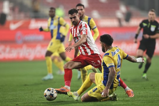 Probleme la o formație din SuperLiga: jucătorii sunt neplătiți de trei luni! Șeful clubului vrea să cedeze frâiele