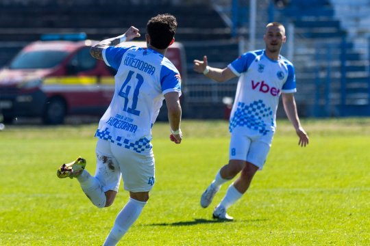 Corvinul, tot mai aproape de promovare! Hunedorenii s-au impus în fața Stelei, în primul meci din play-off