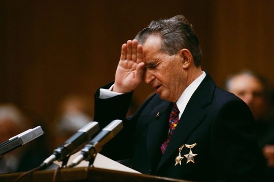 Galeria Rapidului a încercat să ia cu asalt ”bârlogul” lui Nicolae Ceaușescu! Cine a oprit revolta suporterilor: ”Un război civil aproape”