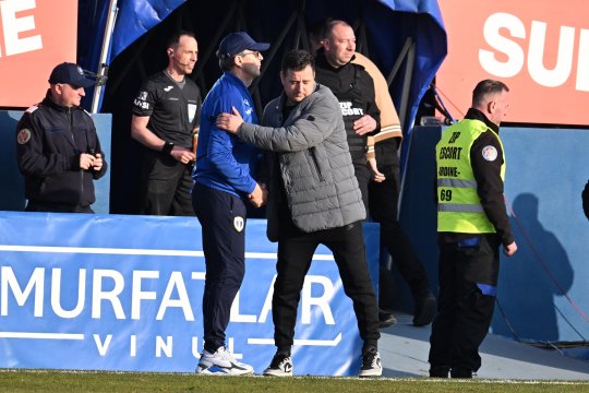 Zi neagră pentru antrenorul din SuperLiga! I-a decedat mama, iar apoi galeria a băgat echipa în ședință, după un nou eșec