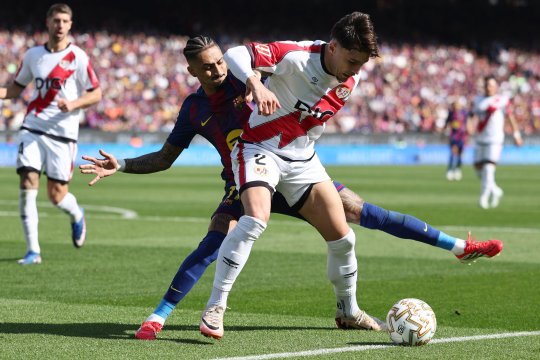 Rațiu, din nou pe radarul Barcelonei! Românul ar putea prinde transferul carierei după calificarea în finala Conference League