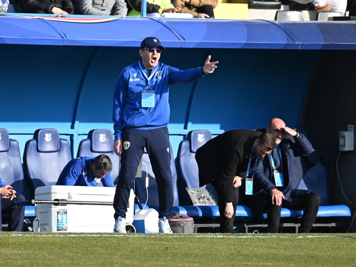 Eugen Neagoe l-a înlocuit pe Liviu Ciobotariu pe banca Petrolului