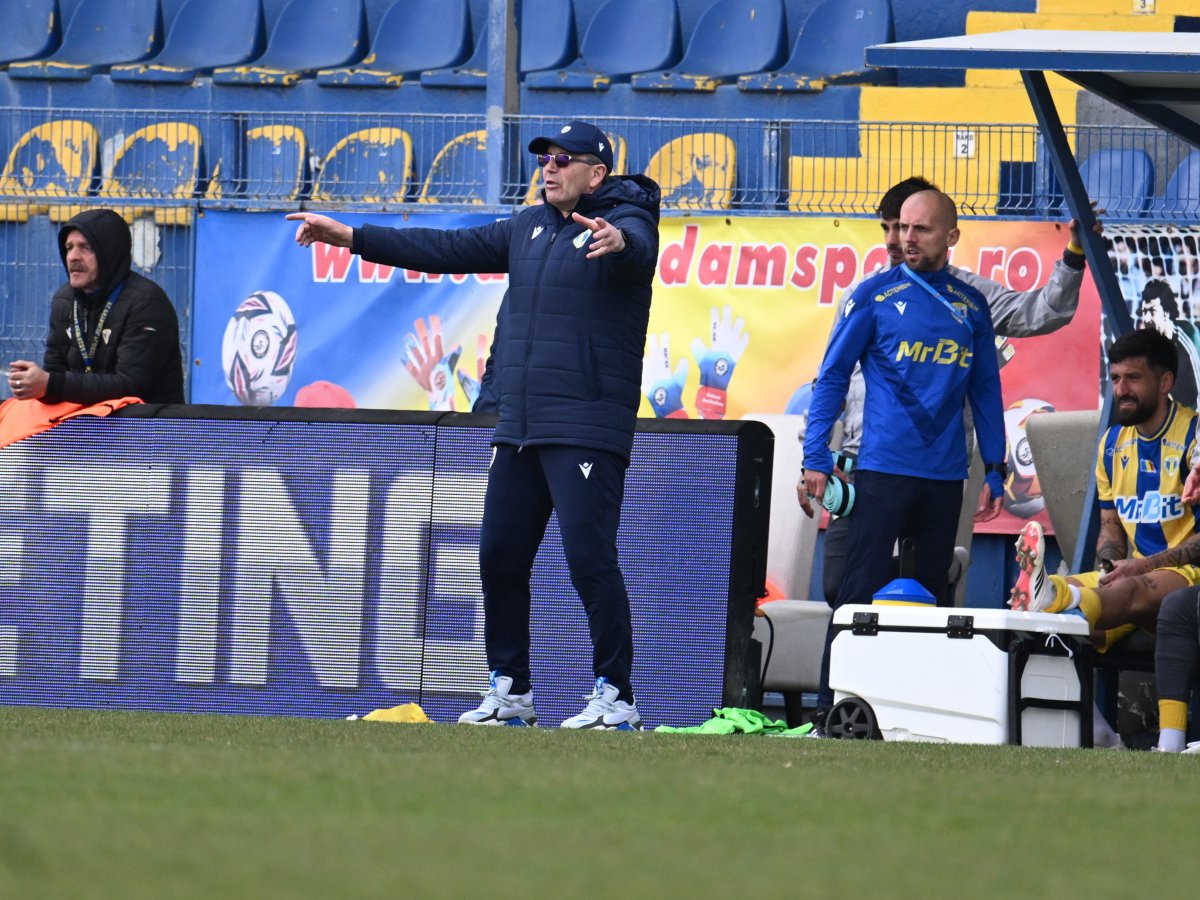 Eugen Neagoe l-a înlocuit pe Liviu Ciobotariu pe banca Petrolului