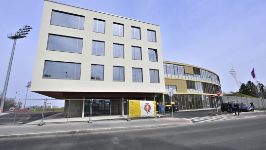 Meciuri trucate în prima ligă! Zeci de persoane au fost arestate: ”Probabil cea mai mare operanțiune din istoria fotbalului nostru”