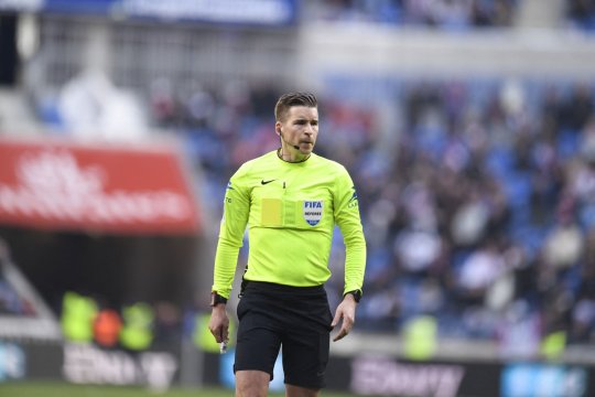 S-a aflat! Arbitrul finalei EURO 2024 va conduce de la centru Turcia - România