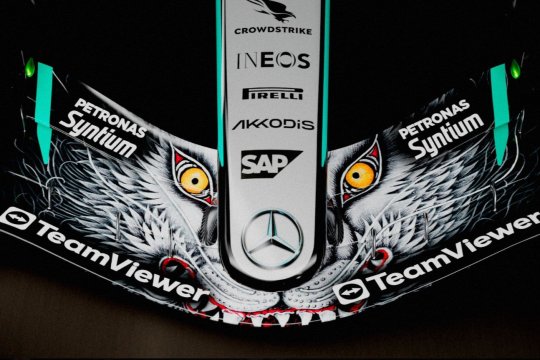 Mercedes ”eliberează bestia” la Suzuka!