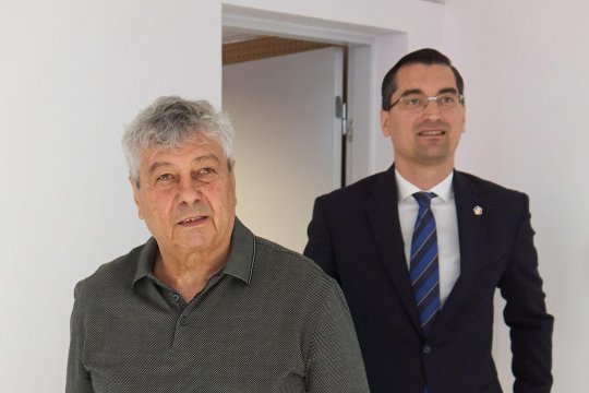 Lucescu i-a comunicat lui Burleanu că e dispus să plece de la națională înainte de baraj: ”Nu sunt în cea mai bună formă a mea”