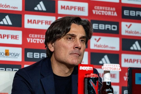Montella a lăsat 7 jucători pe dinafară pentru barajul cu România