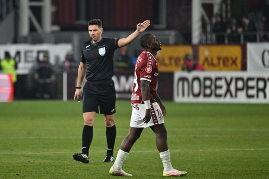 Momente de coșmar pentru Kader Keita! Mijlocașul Rapidului a fost implicat într-un accident rutier grav. O femeie a ajuns la Terapie Intensivă