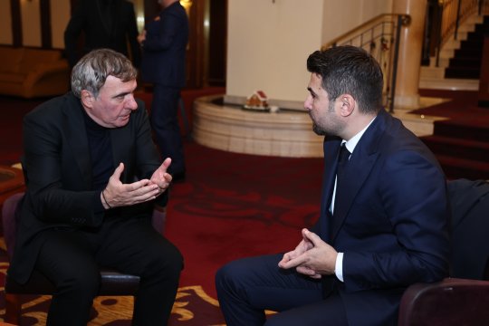 A șters pe jos cu Hagi: ”Venirea lui la națională e ca și cum Olanda l-ar numi pe Cruyff! Șumudică e peste el, nimeni nu poate fi sub, ar fi un dezastru monumental pe bancă”