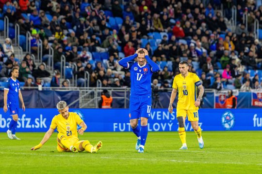 Slovacia - România 2-0, ACUM pe iAMsport.ro. Gafă halucinantă a lui Aioani!