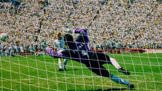 După 32 de ani. Florin Prunea a dezvăluit ce i-a spus Gică Hagi imediat după gafa cu Suedia. Drama pe care a trăit-o fostul mare portar