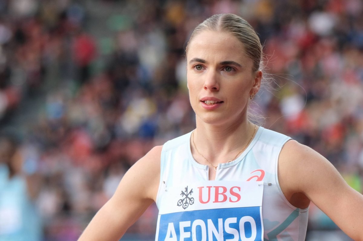 Salome Afonso, medaliată cu argint în proba de 1500 de metri la Campionatele Europene indoor de la Apeldoorn