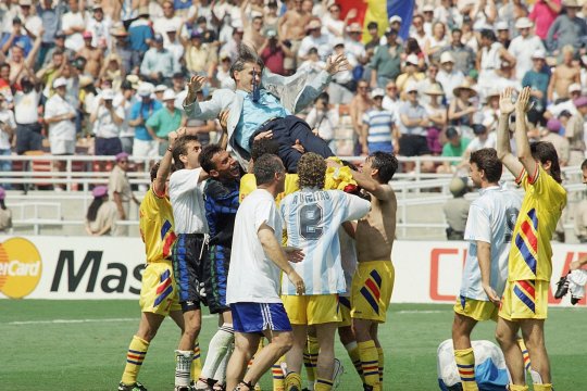 Ilie Dumitrescu l-a dat de gol! Cu cine se sfătuia Anghel Iordănescu când făcea primul 11 al României