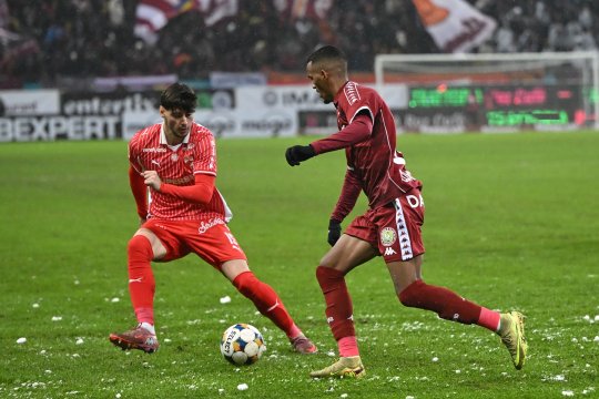 Surpriză! Decebal Rădulescu a exclus un grand din lupta pentru campionat: ”E slabă! Nu are față de echipă care să se bată la titlu”