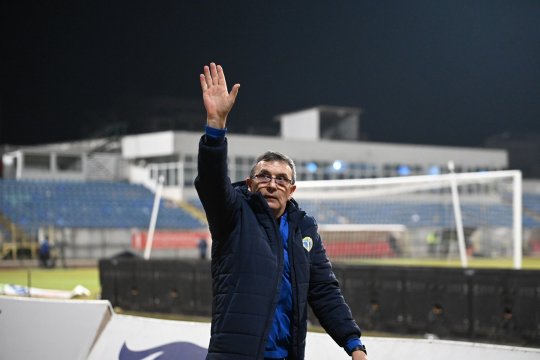 Antrenorul lui FC Botoșani a spus ce probleme ar avea echipa: ”Mi-e greu să vorbesc de fotbal! Trebuie un șoc” + Concluziile lui Neagoe după o victoria importantă pentru Petrolul