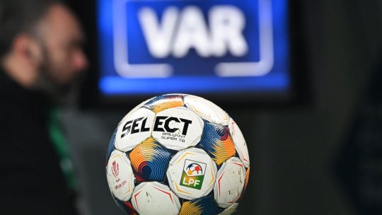 Schimbări importante în arbitrajul din SuperLiga! Ce vor putea face arbitrii VAR