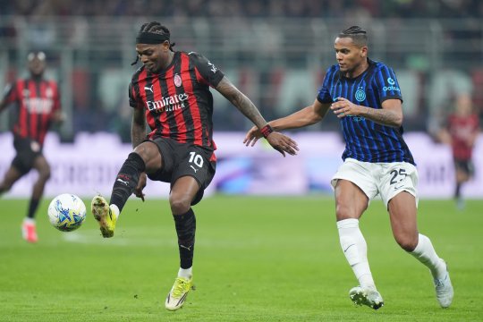 AC Milan - Inter 1-0! Allegri l-a ținut în șah pe Chivu în Derby della Madonnina! Se reaprinde lupta la titlu în Serie A
