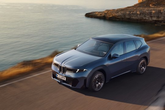 BMW extinde gama iX3. Detaliile esențiale ale versiunii entry-level