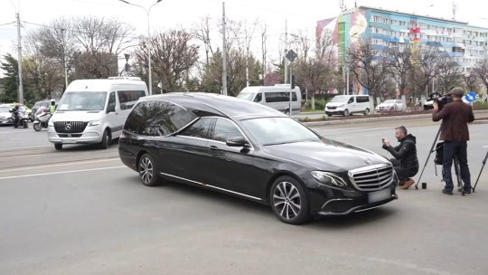 Înmormântarea lui Mircea Lucescu. A început slujba de la Biserica Sfântul Elefterie. Gigi Becali: ”Acesta este rolul lui Răzvan de acum”