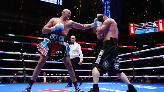 Fostul campion mondial Tyson Fury, victorios la revenirea în ring după 15 luni!
