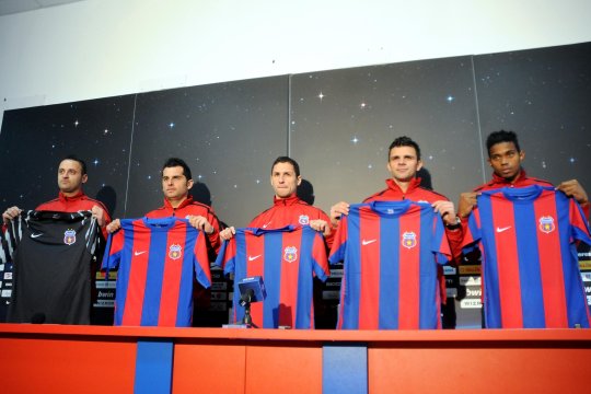 Fotbalistul ajuns pe străzi după ce a pierdut milioane de euro, apariție neașteptată în București! A postat un mesaj de 8 cuvinte și o imagine