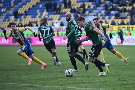 Laude pentru jucătorul cumpărat de Rapid cu 700.000 de euro: ”Va fi important pentru echipa națională”