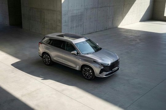 MG a adus în România primul său SUV cu 7 locuri! Cât costă și ce dotări oferă