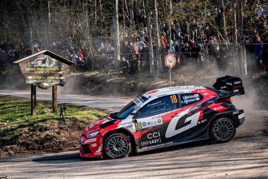 WRC: Lovitură de teatru pe ultima specială! Katsuta profită de eroarea lui Neuville și este liderul campionatului