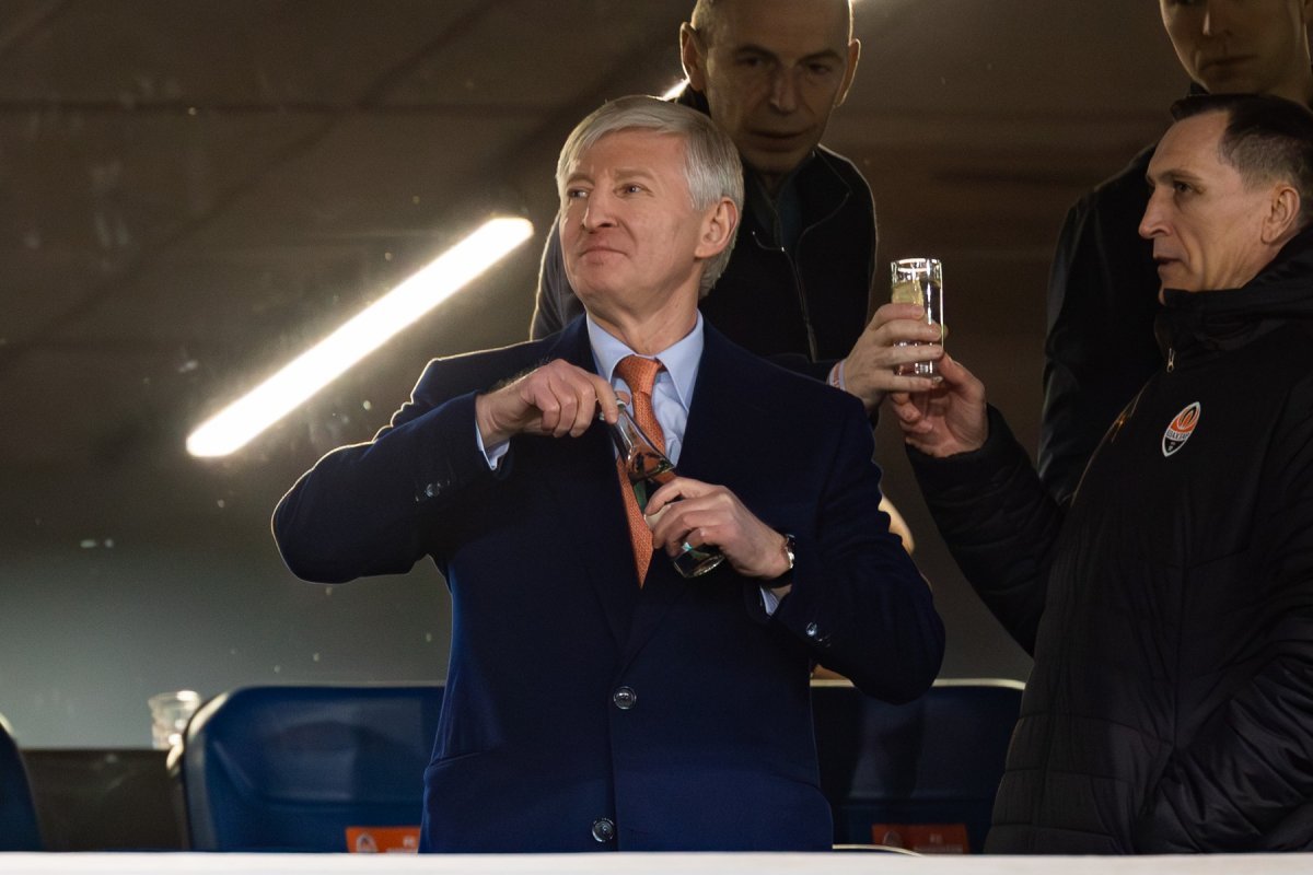 Ahmetov a plecat de la București direct la Cracovia, unde s-a desfășurat Șahtior - AZ Alkmaar