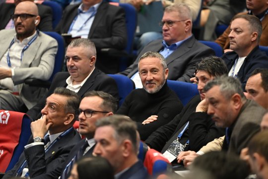 MM Stoica, ”săgeată” către Universitatea Craiova: ”Nu a luat niciodată titlul!”. I-a dat replica lui Chipciu: ”Au buget bun”