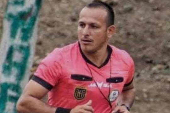 Incident terifiant în fotbal: arbitru împușcat mortal în fața jucătorilor