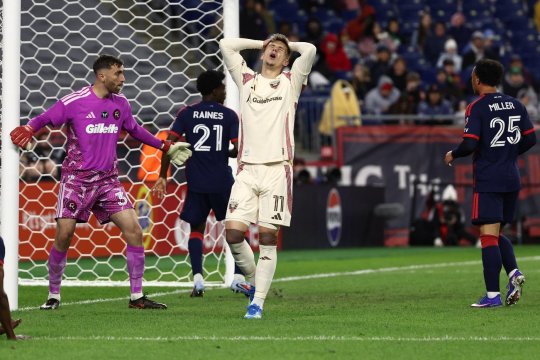 Problemele se țin lanț de Louis Munteanu la DC United! Cât va sta pe tușă după ultima accidentare