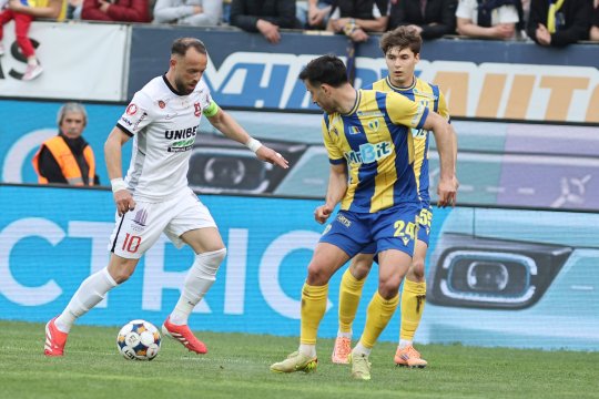 Petrolul - Hermannstadt 1-1! Cartonaș roșu acordat în prelungirile meciului