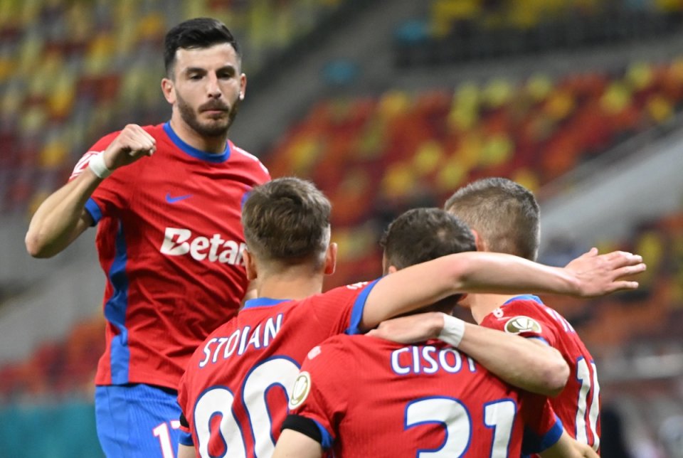 Mihai Popescu (cu fața) nu mai este dorit de Gigi Becali la FCSB