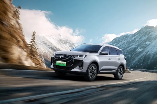 Chery dublează asaltul în fața Daciei Bigster