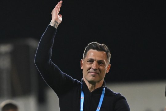 OFICIAL | Rădoi a fost prezentat la noua echipă! Cui i-a mulțumit antrenorul în primul său discurs: ”Nu aș fi aici acum altfel”