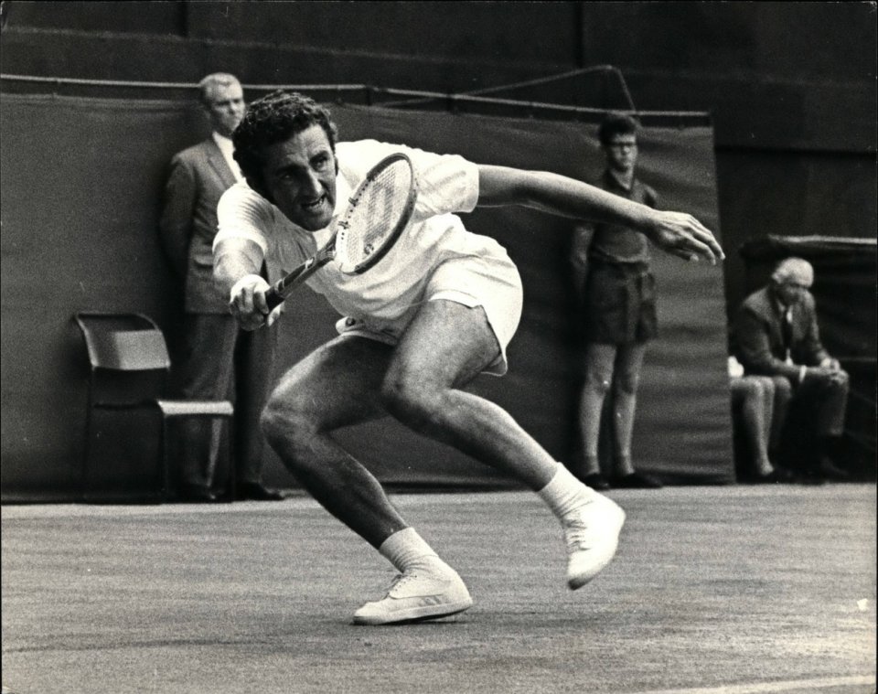 Ion Țiriac a făcut carieră atât ca jucător de tenis, cât și ca antrenor și manager