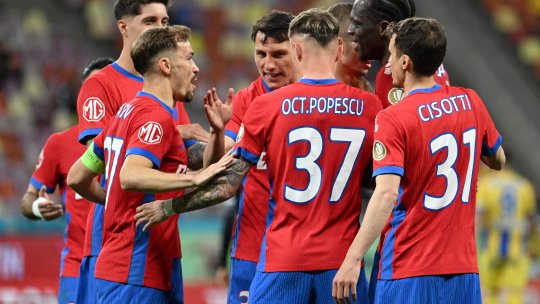 FCSB - Petrolul Ploiești 3-0, ACUM, pe iAMsport.ro. Olaru majorează avantajul pentru gazde!