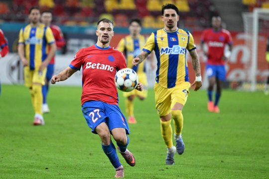 FCSB - Petrolul Ploiești, de la 20:30, pe iAMsport.ro. Primul meci al roș-albaștrilor după plecarea lui Rădoi