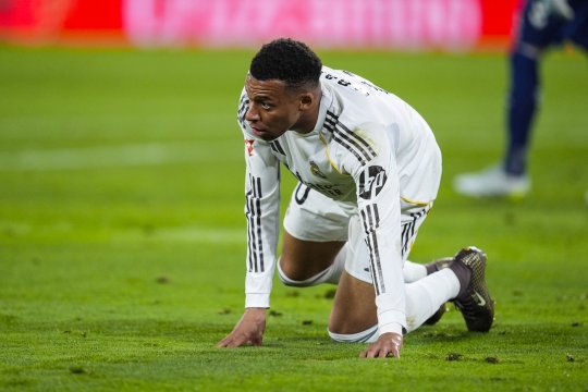 Verdictul medicilor după ce Mbappe a ieșit accidentat în meciul cu Betis! Real a făcut încă un pas greșit în lupta la titlu
