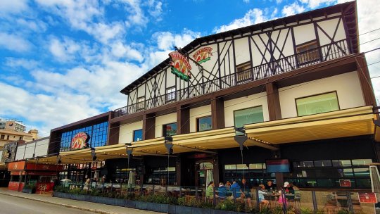 Fostul jucător de la Dinamo a devenit ospătar în Spania după retragere: ”Bani mulți! M-am dus la muncă, nu am venit să cer echipă”