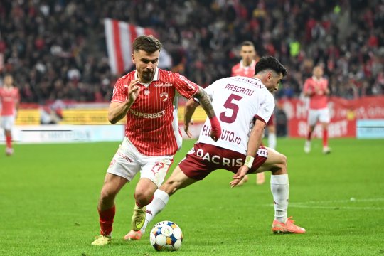 Dinamo - Rapid, de la 21:00, pe iAMsport.ro. Derby incendiar pe Arena Națională! ”Câinii” sunt la doar un punct în urma giuleștenilor