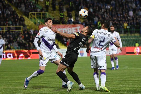 FC Argeș - Universitatea Craiova 0-1, ACUM, pe iAMsport.ro. Oltenii, în avantaj după 10 minute!
