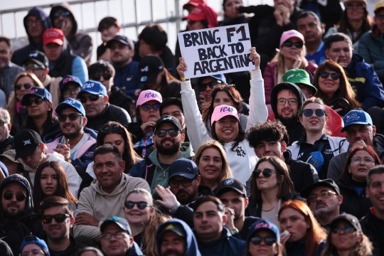 Peste jumătate de milion de argentinieni, un record, la demonstrația F1 din Buenos Aires