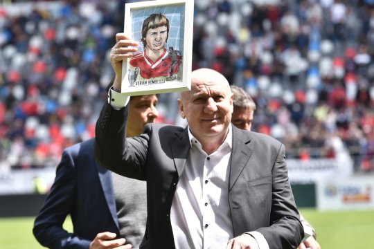 Adrian Bumbescu îl critică pe ministrul Radu Miruță: ”Ne-a promis că ne ajută, dar ne-a tăiat din buget”