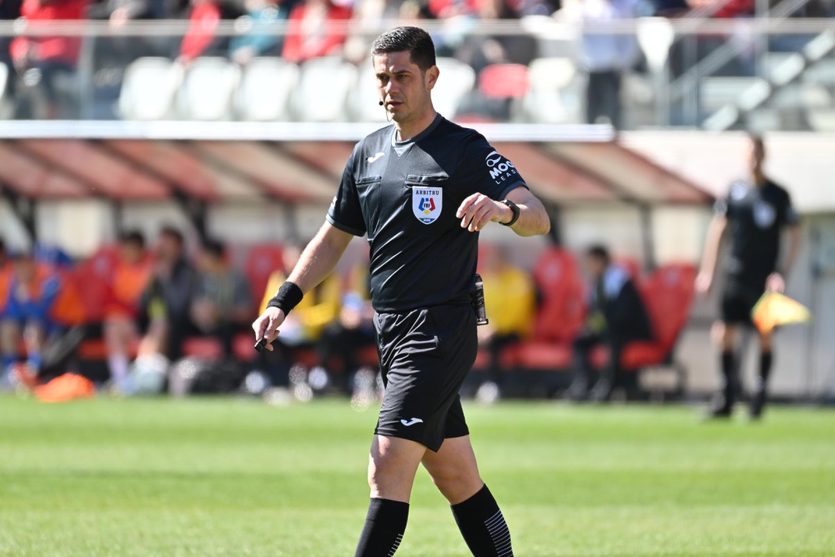 Robert Avram a renunțat la arbitraj pentru a deveni oficial la FC Argeș