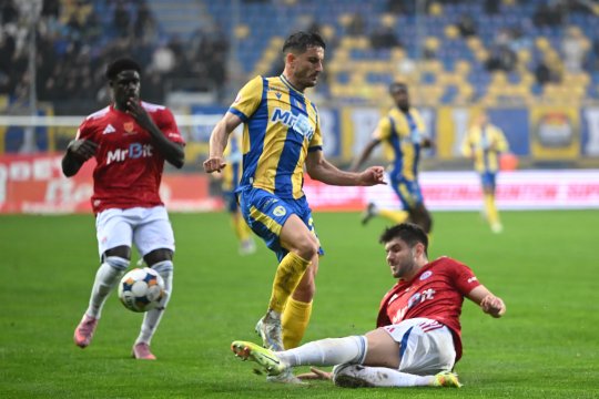 Jucătorii formației din SuperLiga nu au primit niciun salariu în 2026: ”Nu este ușor! Alte echipe bagă bani și motivează jucătorii”